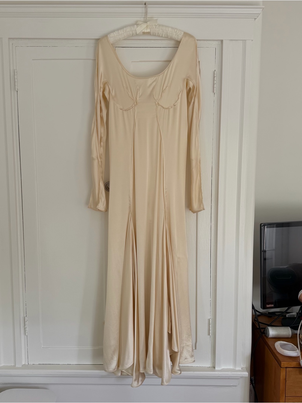 Elegant Long Sleeve Satin Maxi Dress In Cream